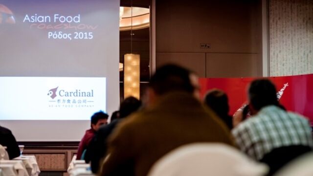 First Roadshow - Learn to Wok travels around Greece, meets chef and presents new products and ideas for their use.