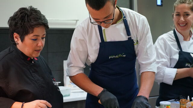 LEARN TO WOK SUSHI - IEK PRAXIS 